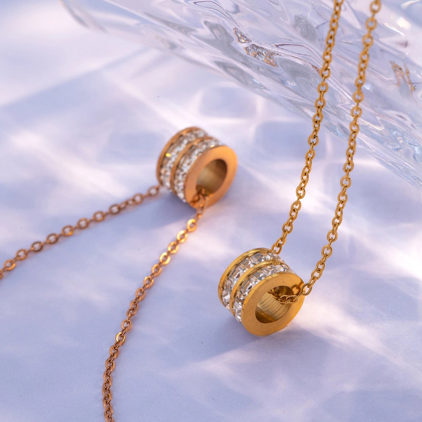 Naszyjnik "GOLDEN ORBIT PENDANT" Stella Mer